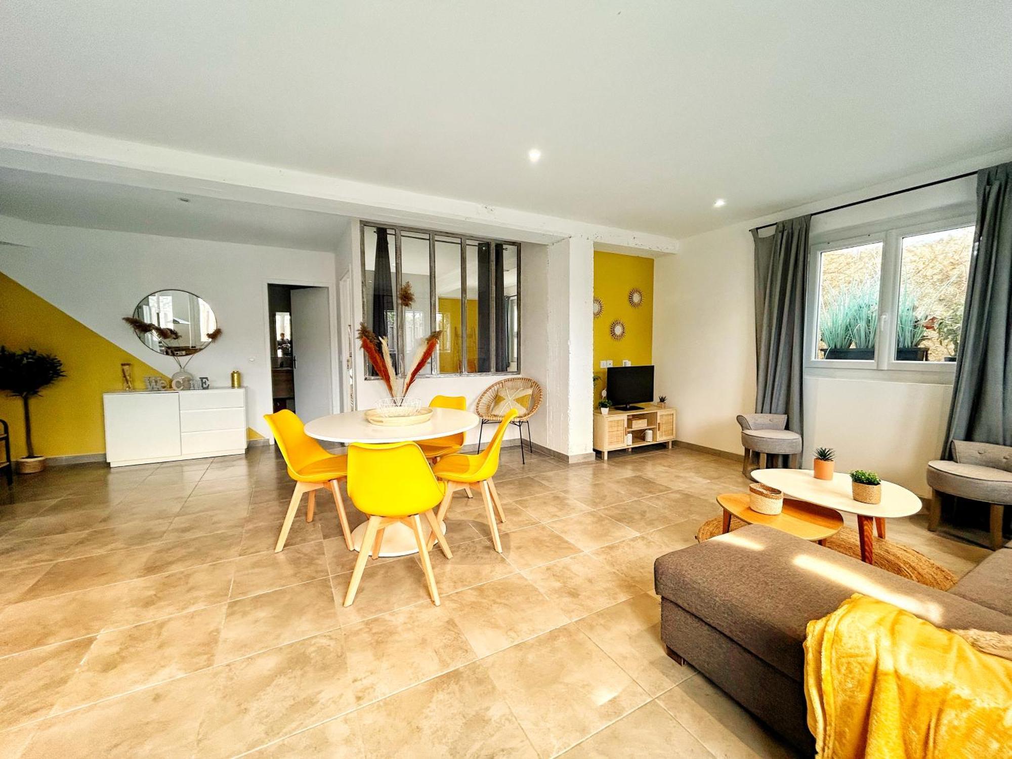 Doux Rouinet Cocoon Apartman Fourques  Kültér fotó